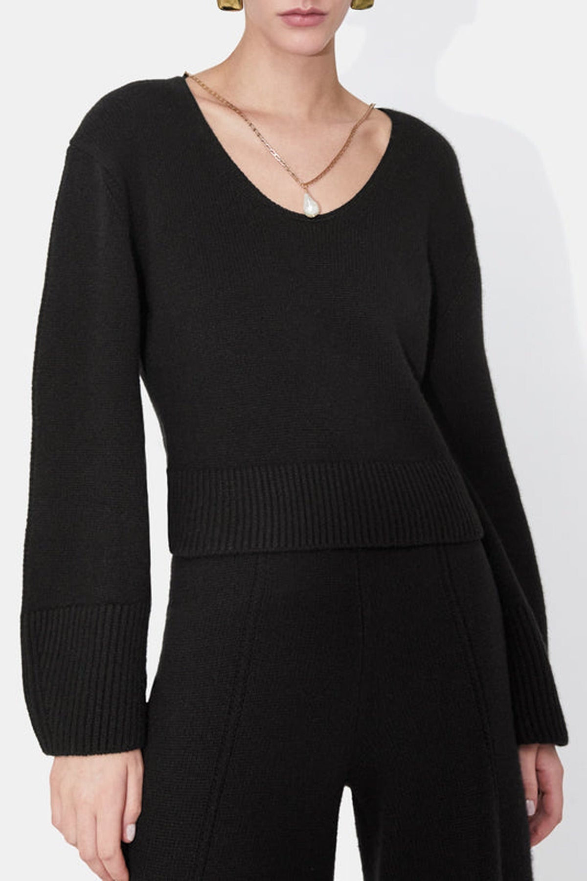 Theia Pearl Sweater - Black