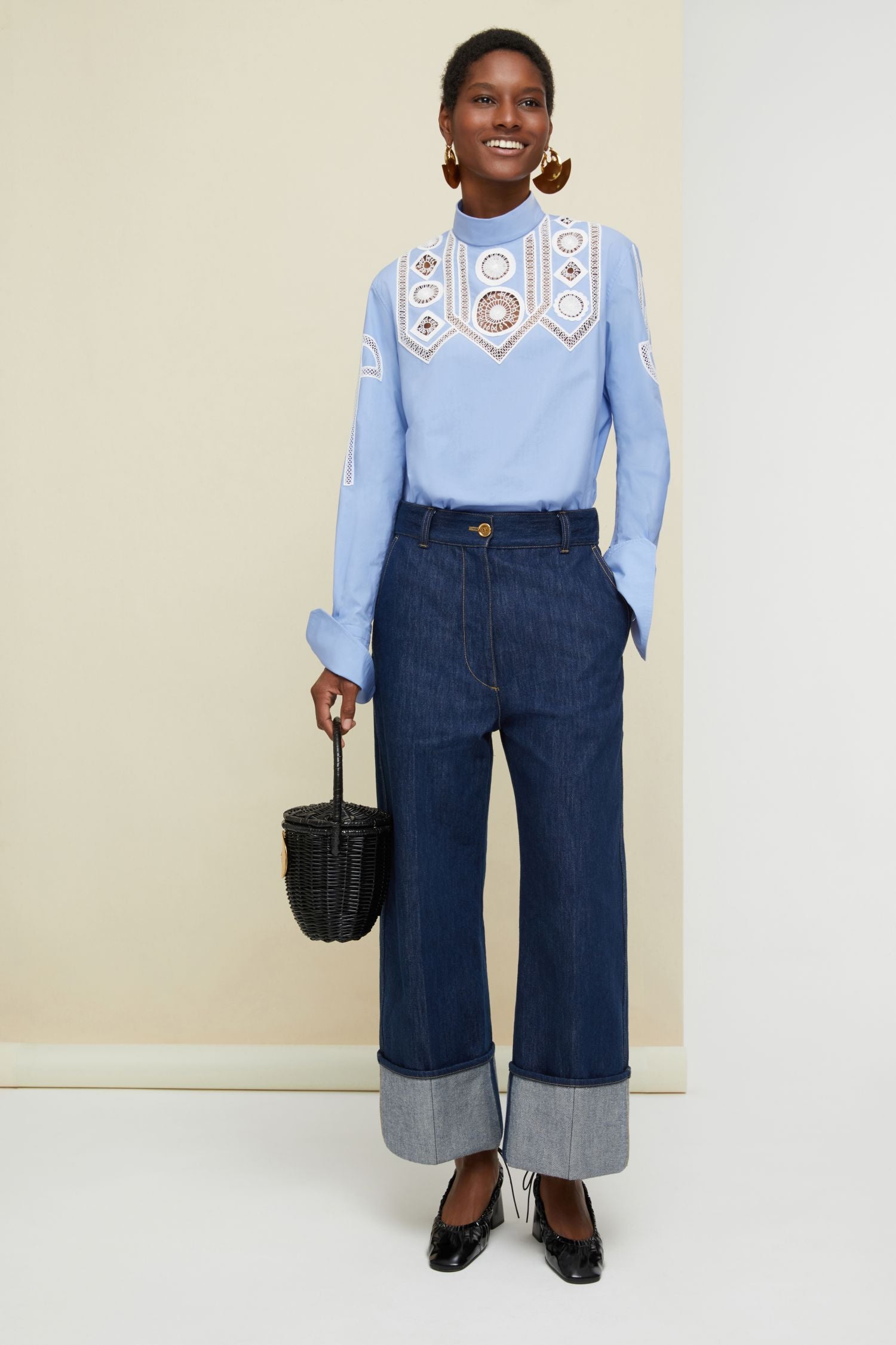 Cotton top with inlaid guipure - Blue