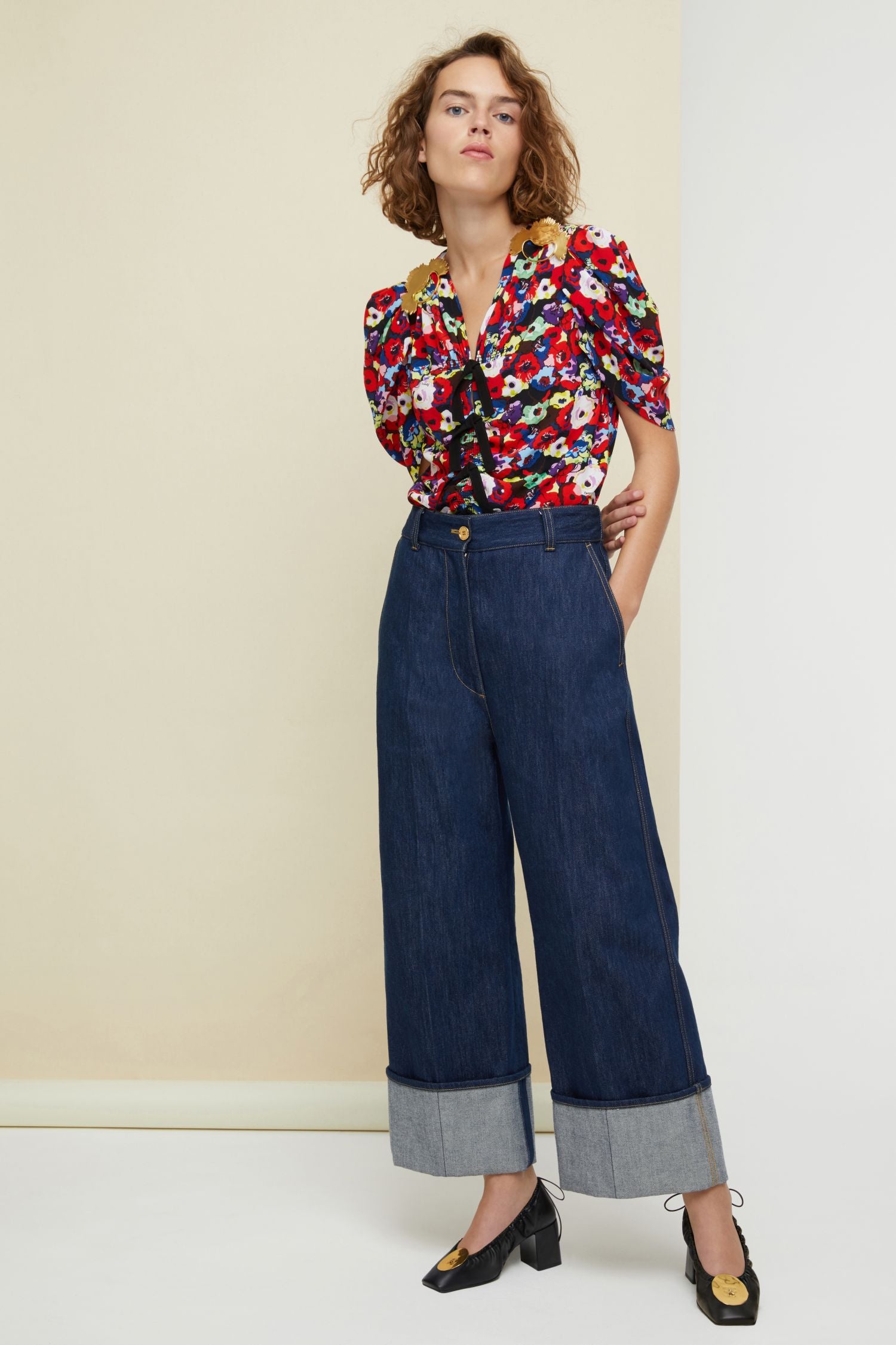 Gathered floral top with bows - Flowers Bloom