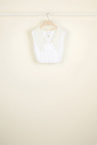 Cropped top with crochet collar - White