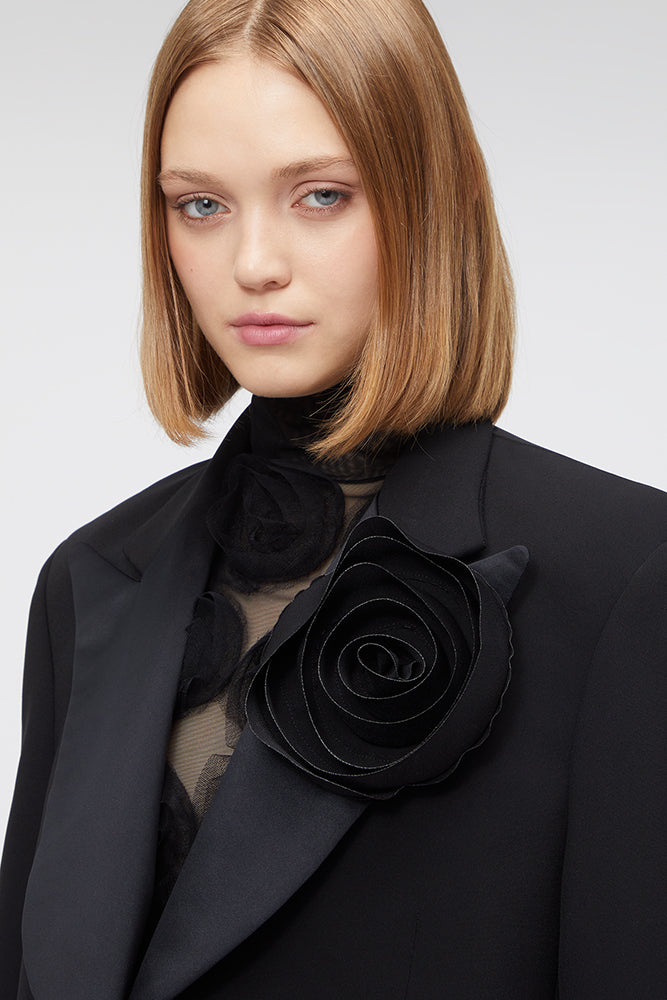 Black / ROSE APPLIQUE TUXEDO BLAZER