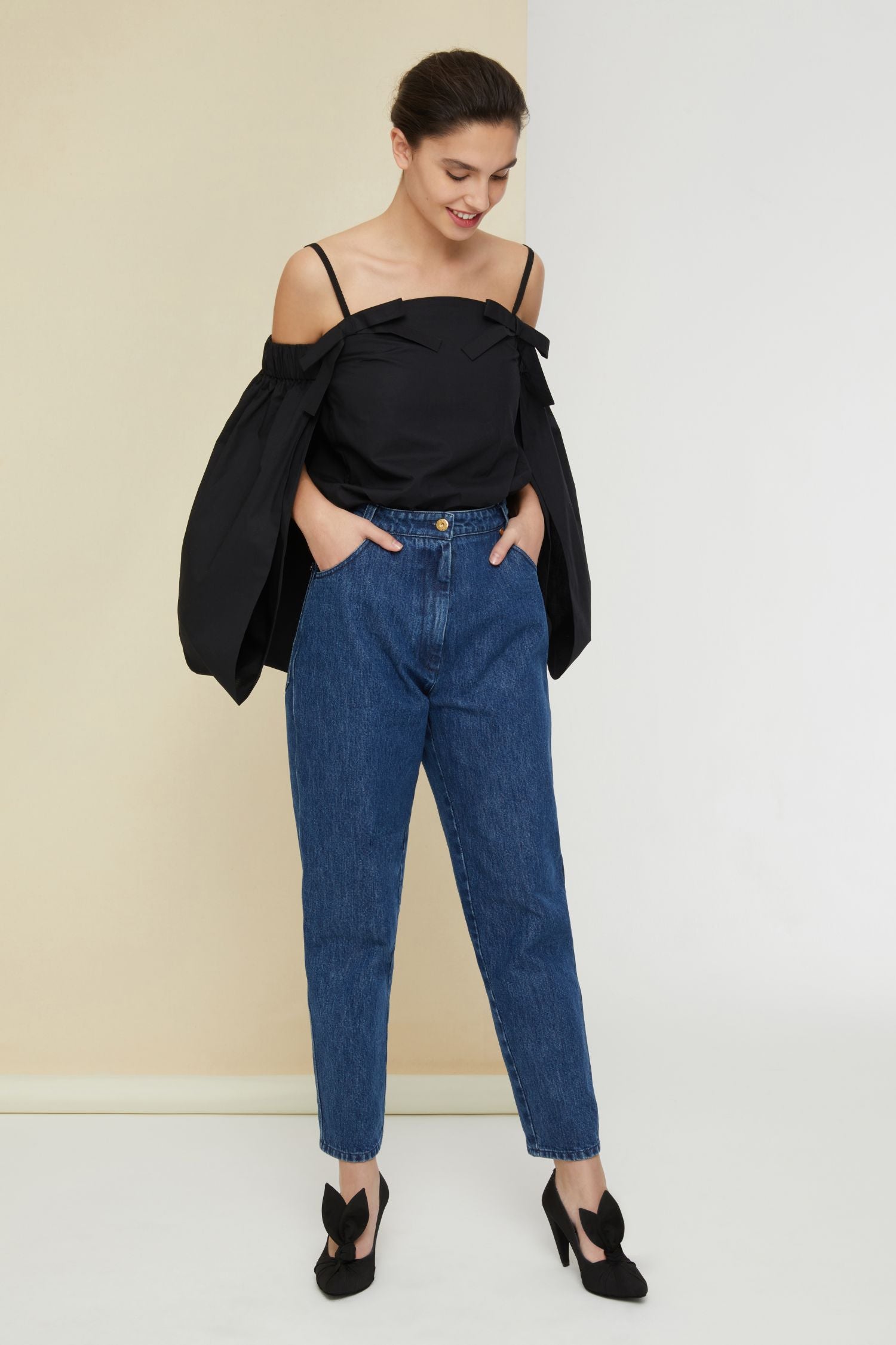 Bare-shoulder cape top in cotton - Black