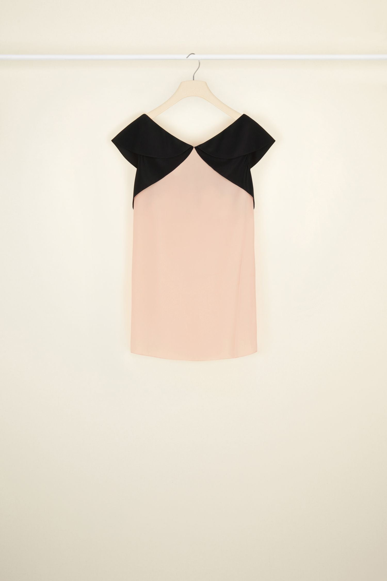 Silk blouse with cut-outs - Coral and Black