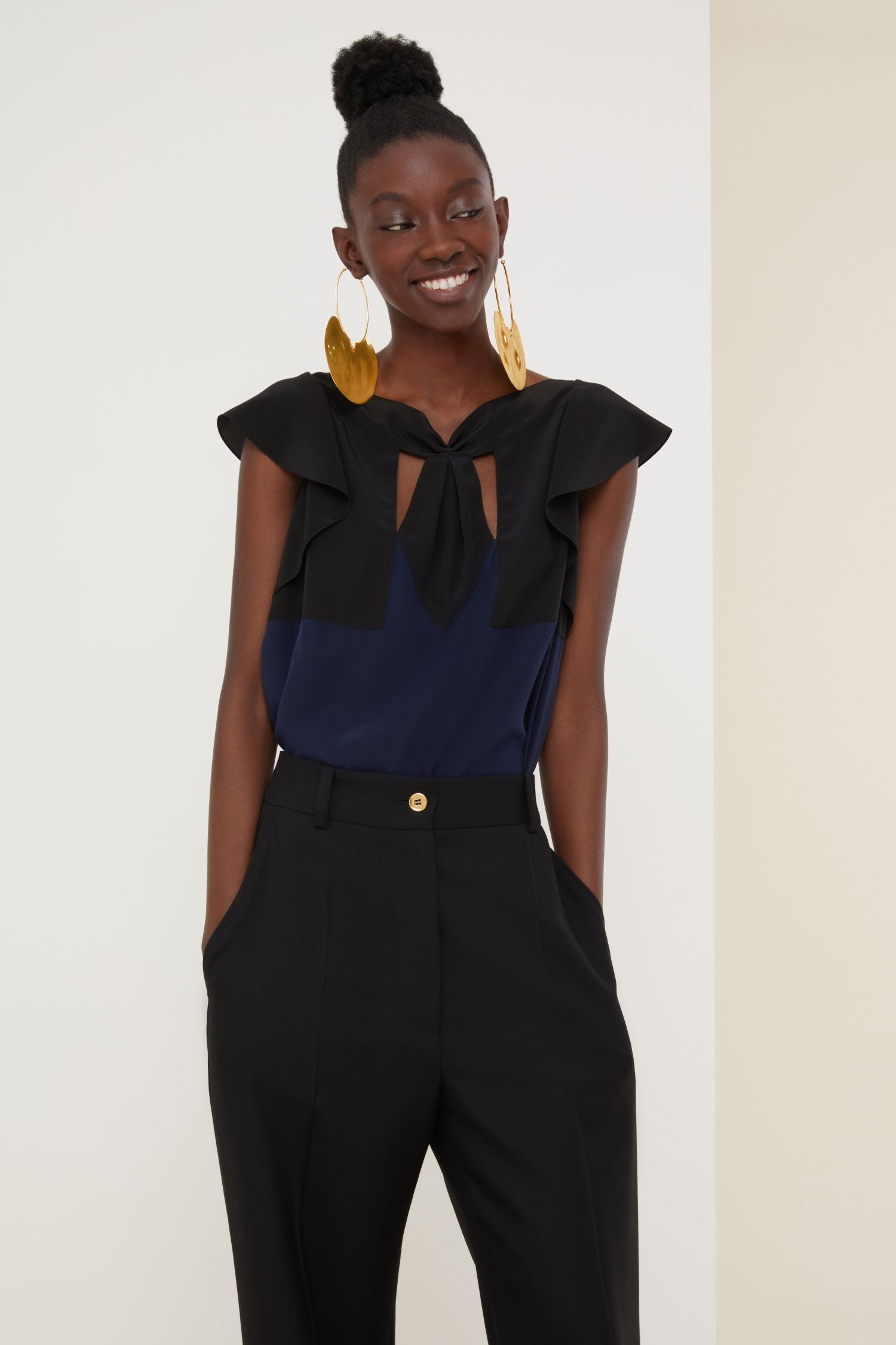 Silk blouse with cut-outs - Navy blue and black