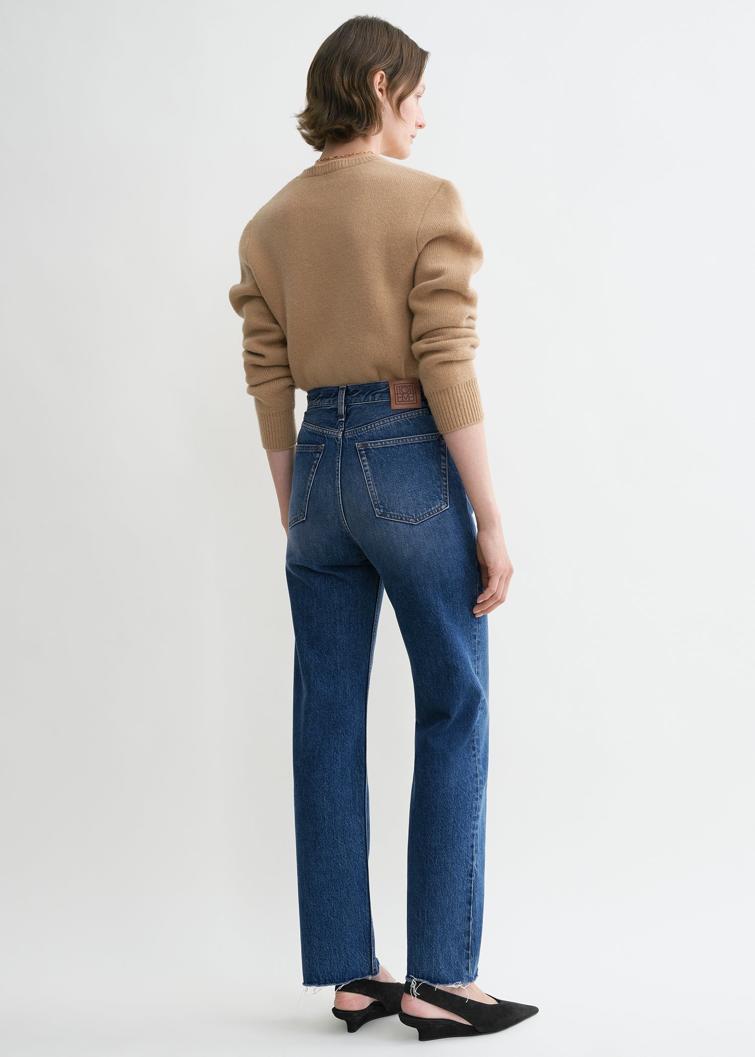 CLASSIC CUT DENIM
