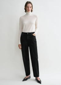 WIDE TAPERED LEG DENIM