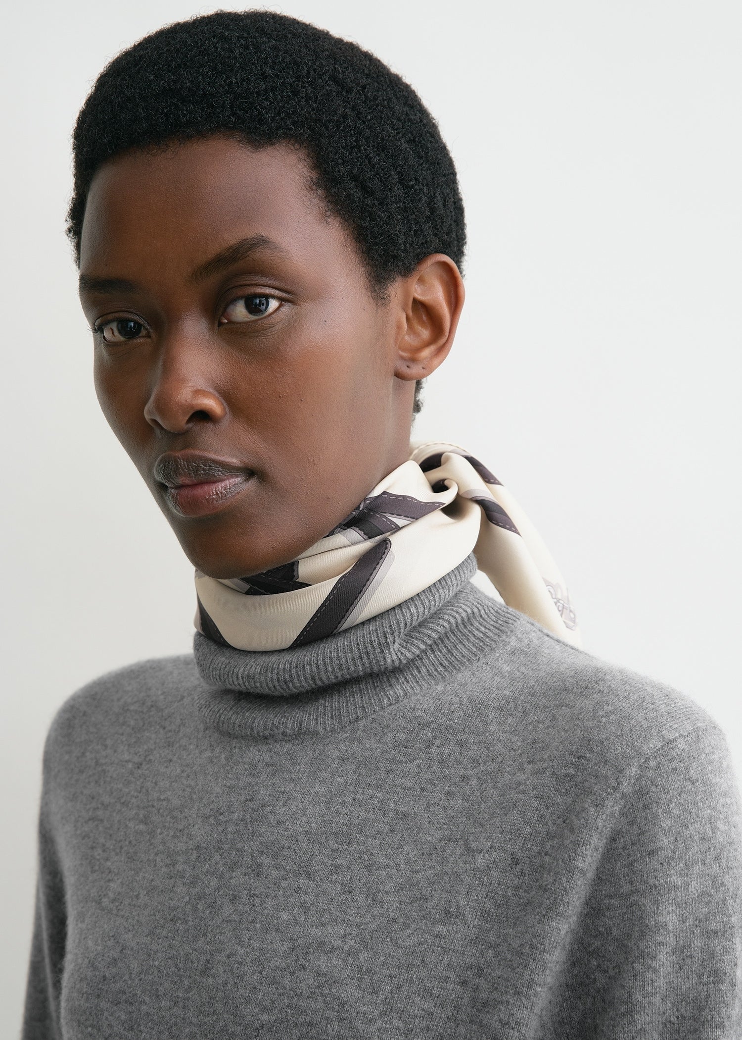 CLASP BELT SILK SCARF