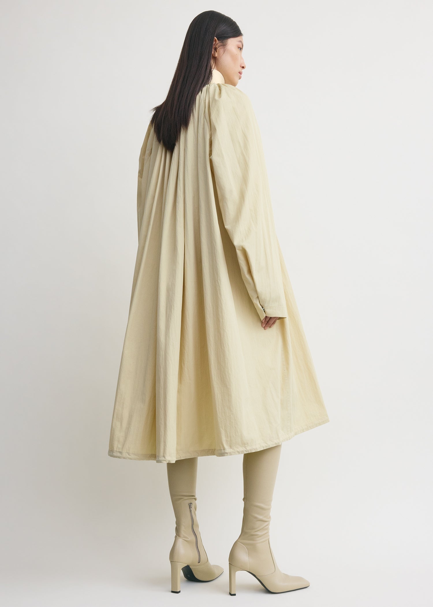 GATHERED PARACHUTE COAT