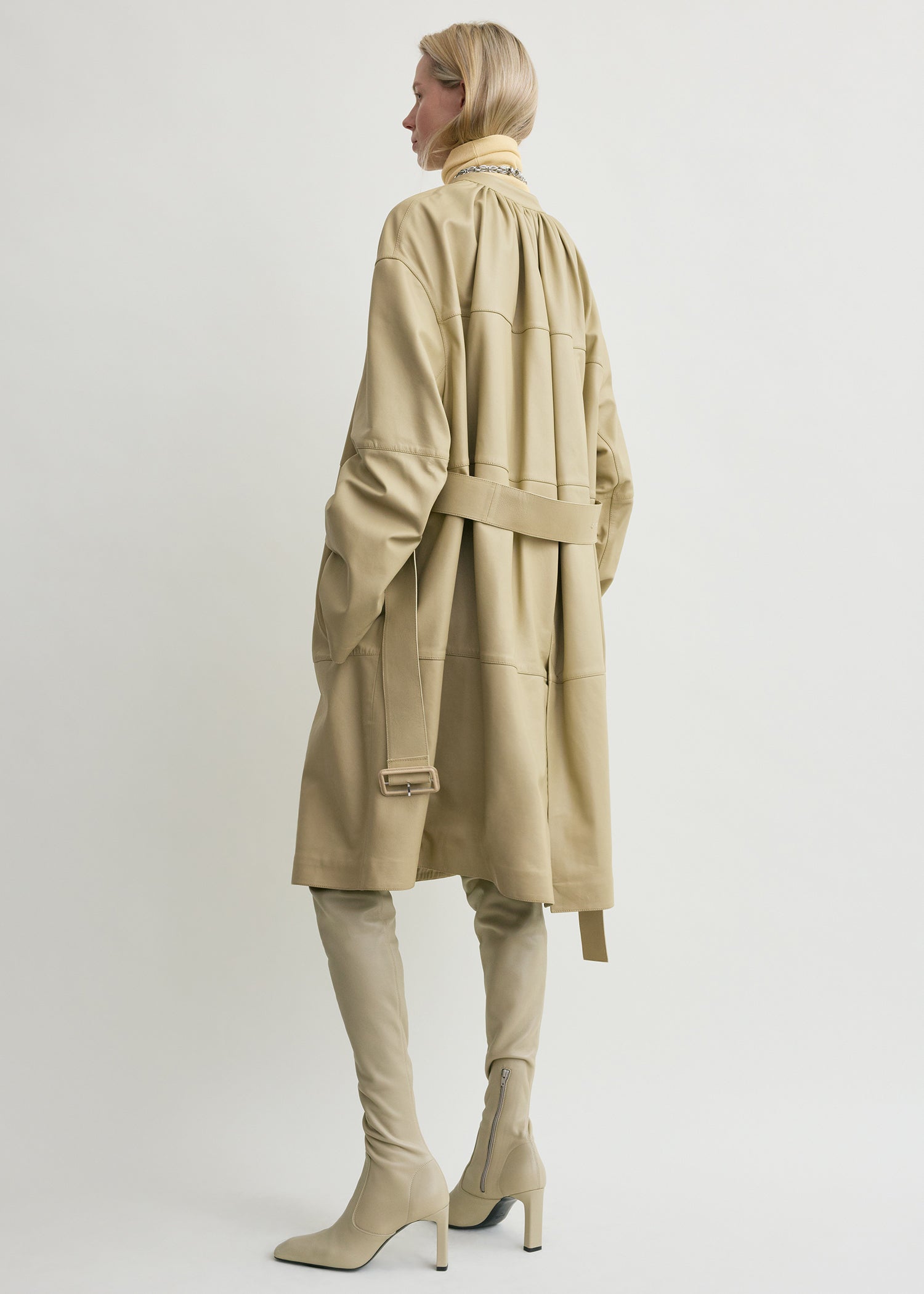 COLLARLESS LEATHER COAT