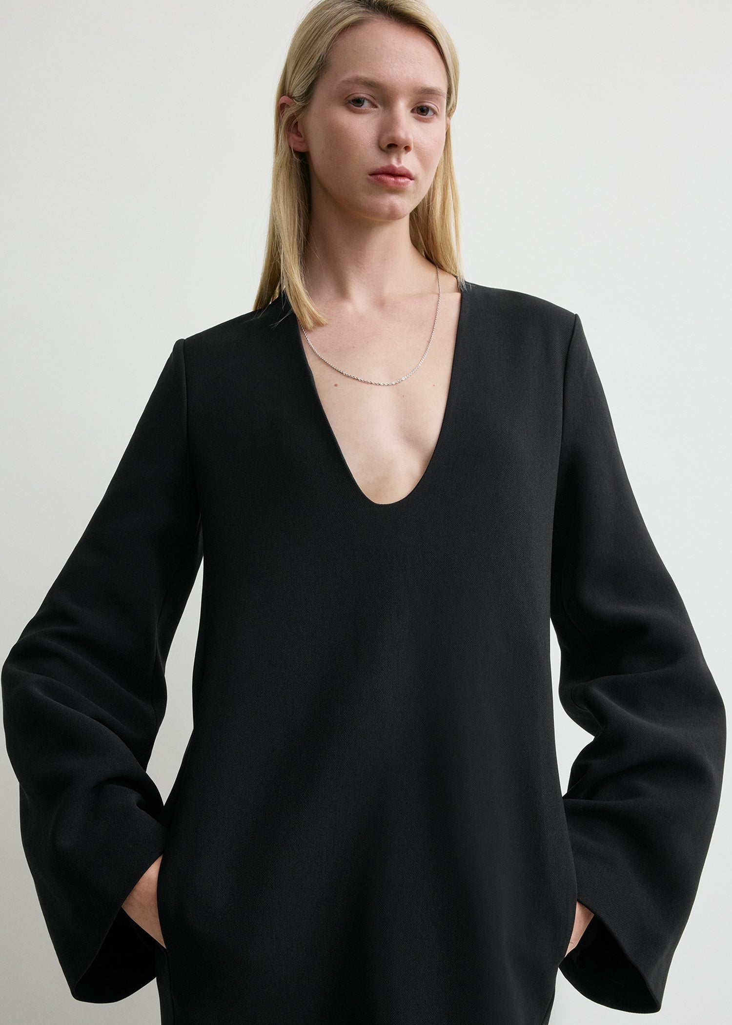 SHORT BELL-SLEEVE DRESS