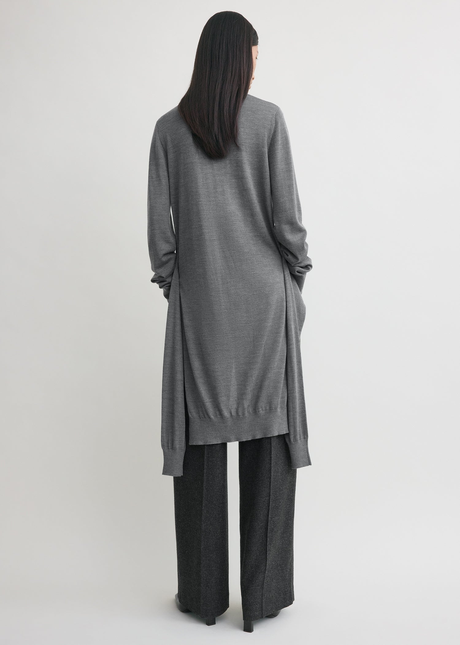 DOUBLE-SLEEVE TURTLENECK