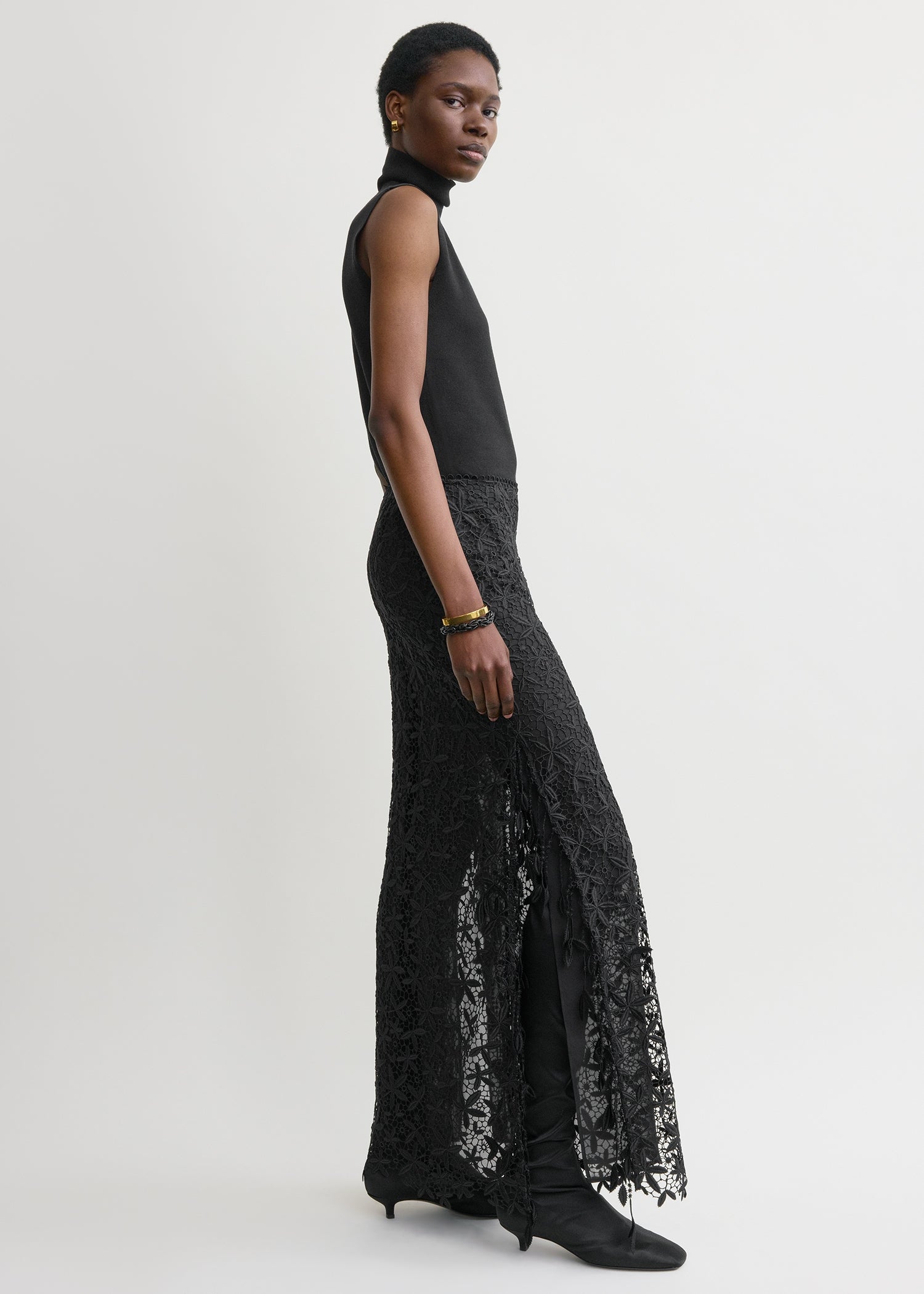 GUIPURE LACE SKIRT