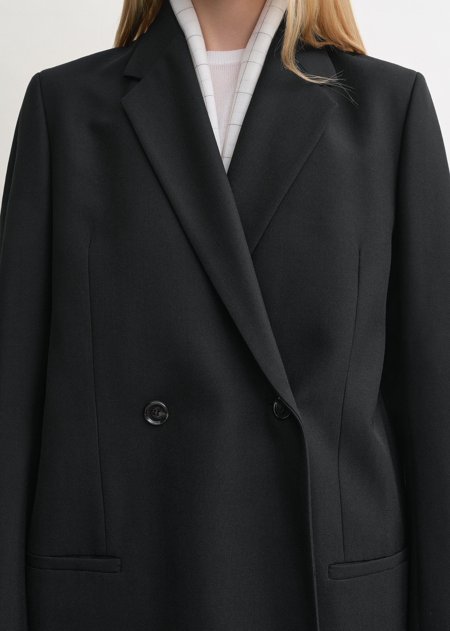 DOUBLE-BREASTED BLAZER