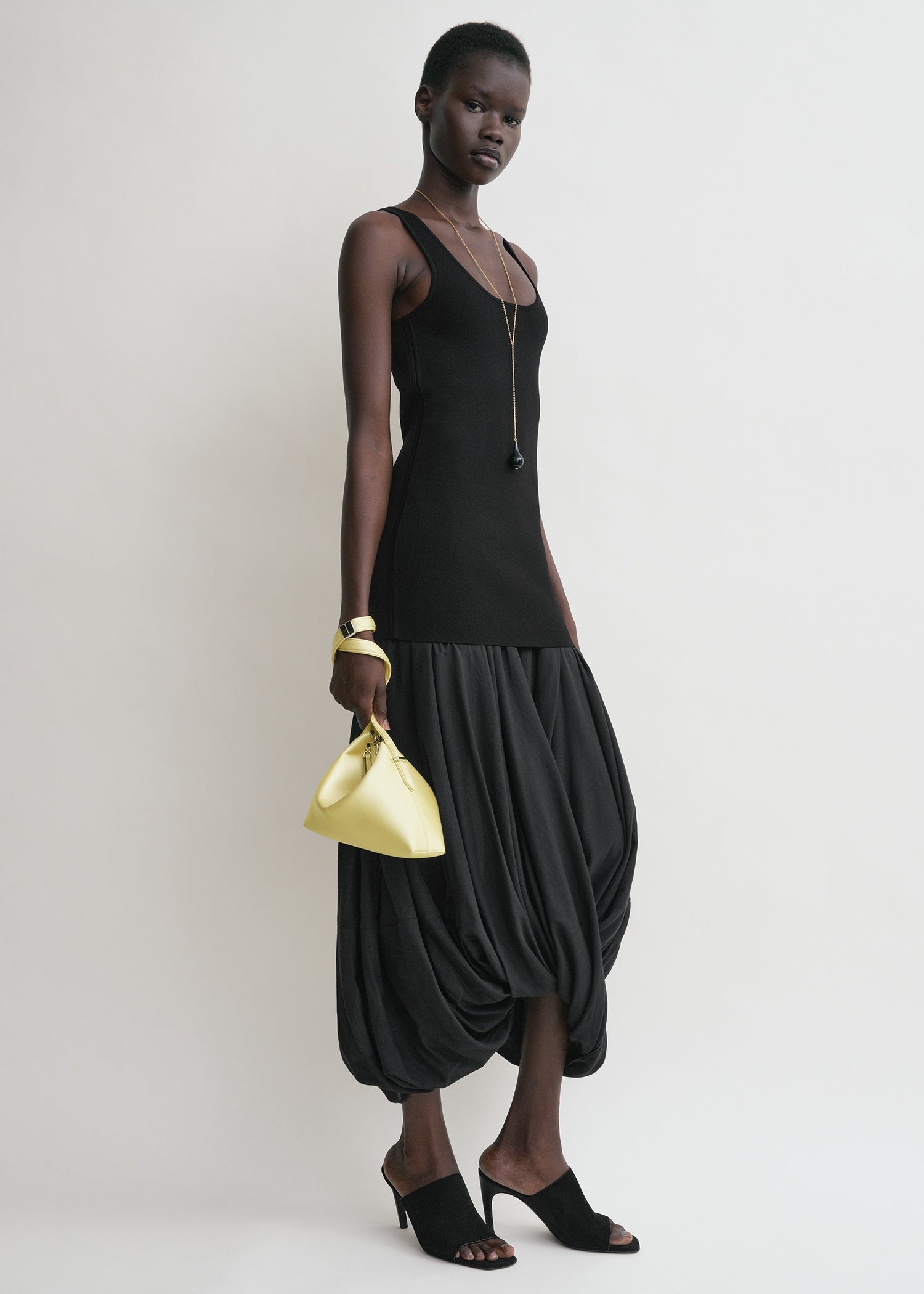 BEVEL SATIN WRISTLET