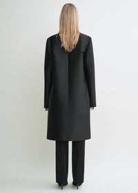 COLLARLESS COAT