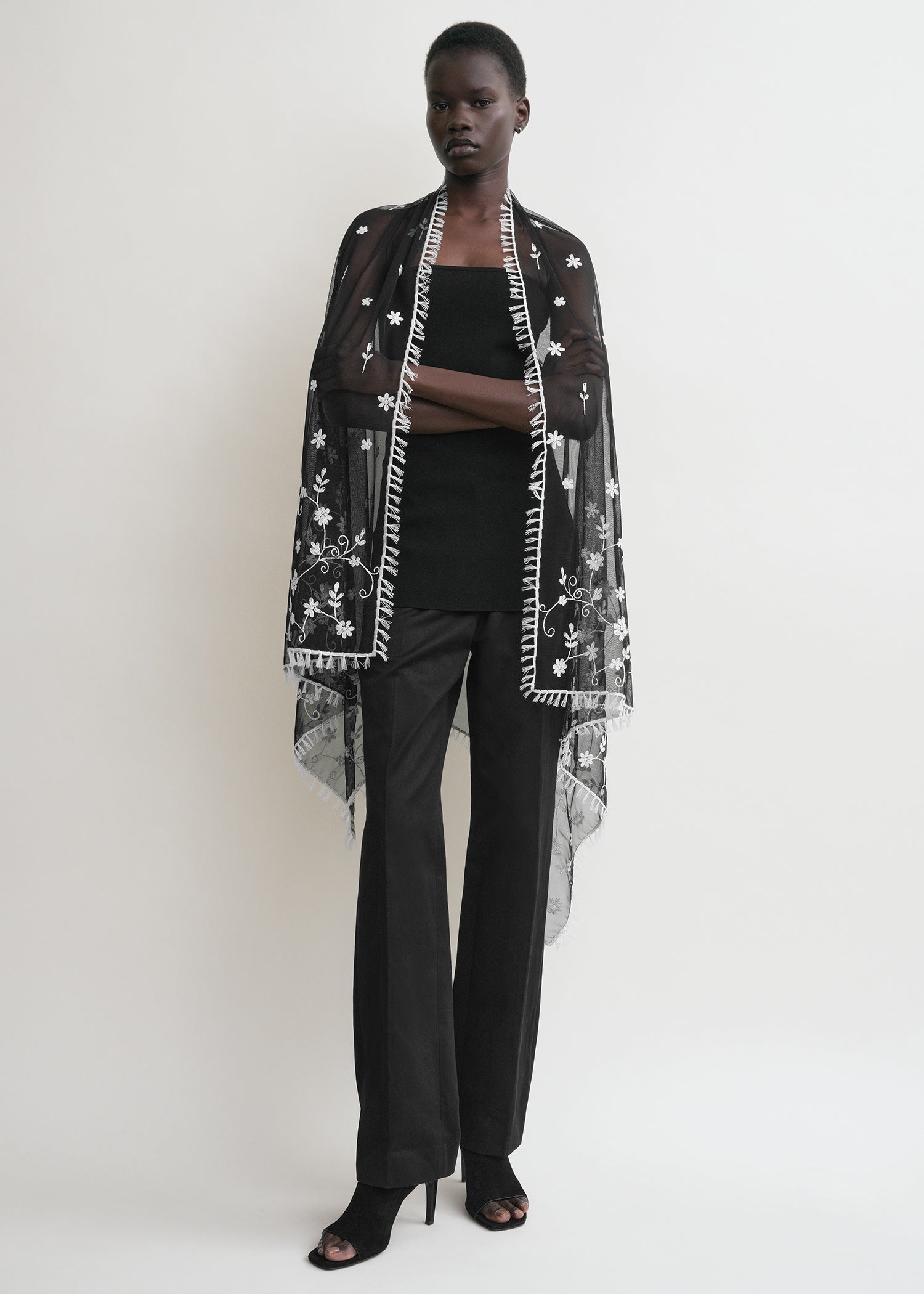FLORAL TULLE SHAWL