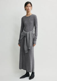 LONG-SLEEVE EVERYDAY DRESS