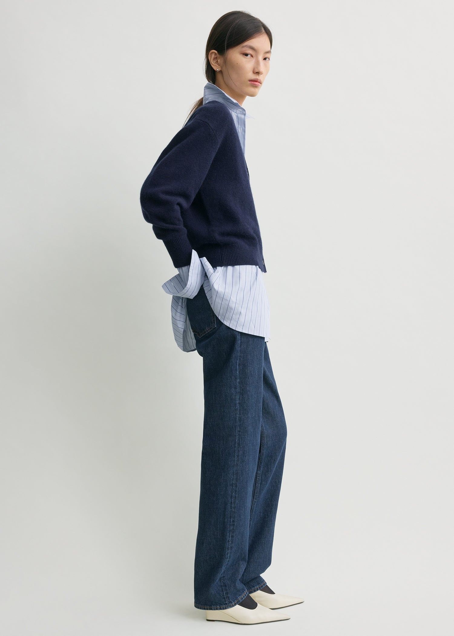 V-NECK CASHMERE CARDIGAN