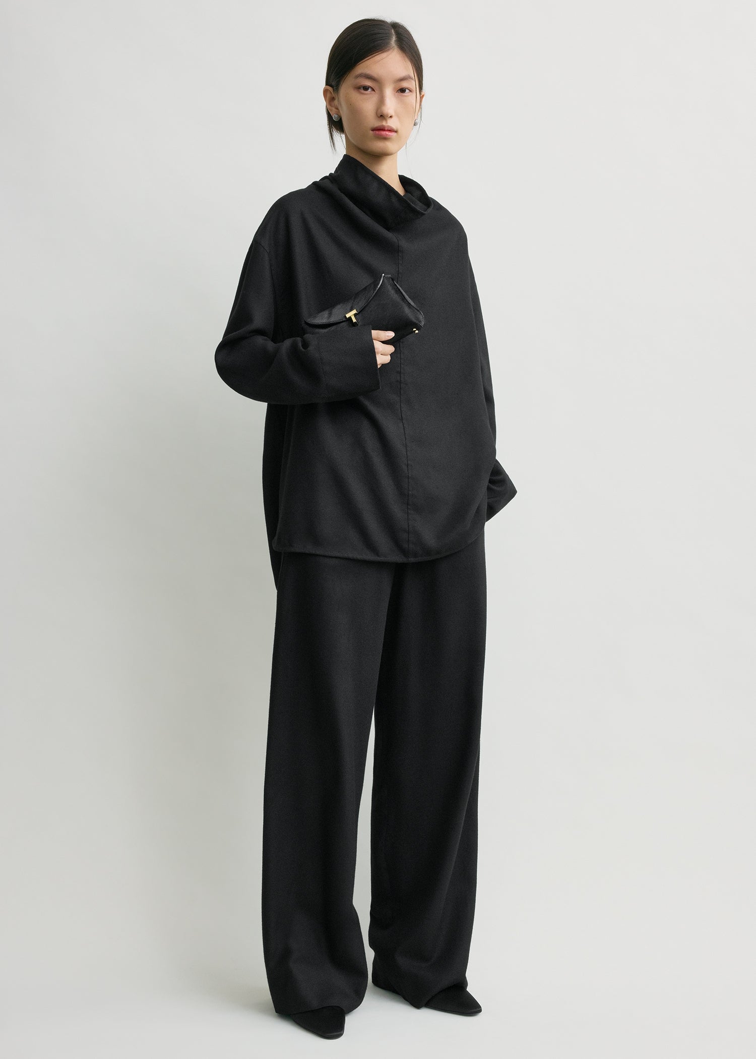 FUNNEL-NECK FLANNEL TOP