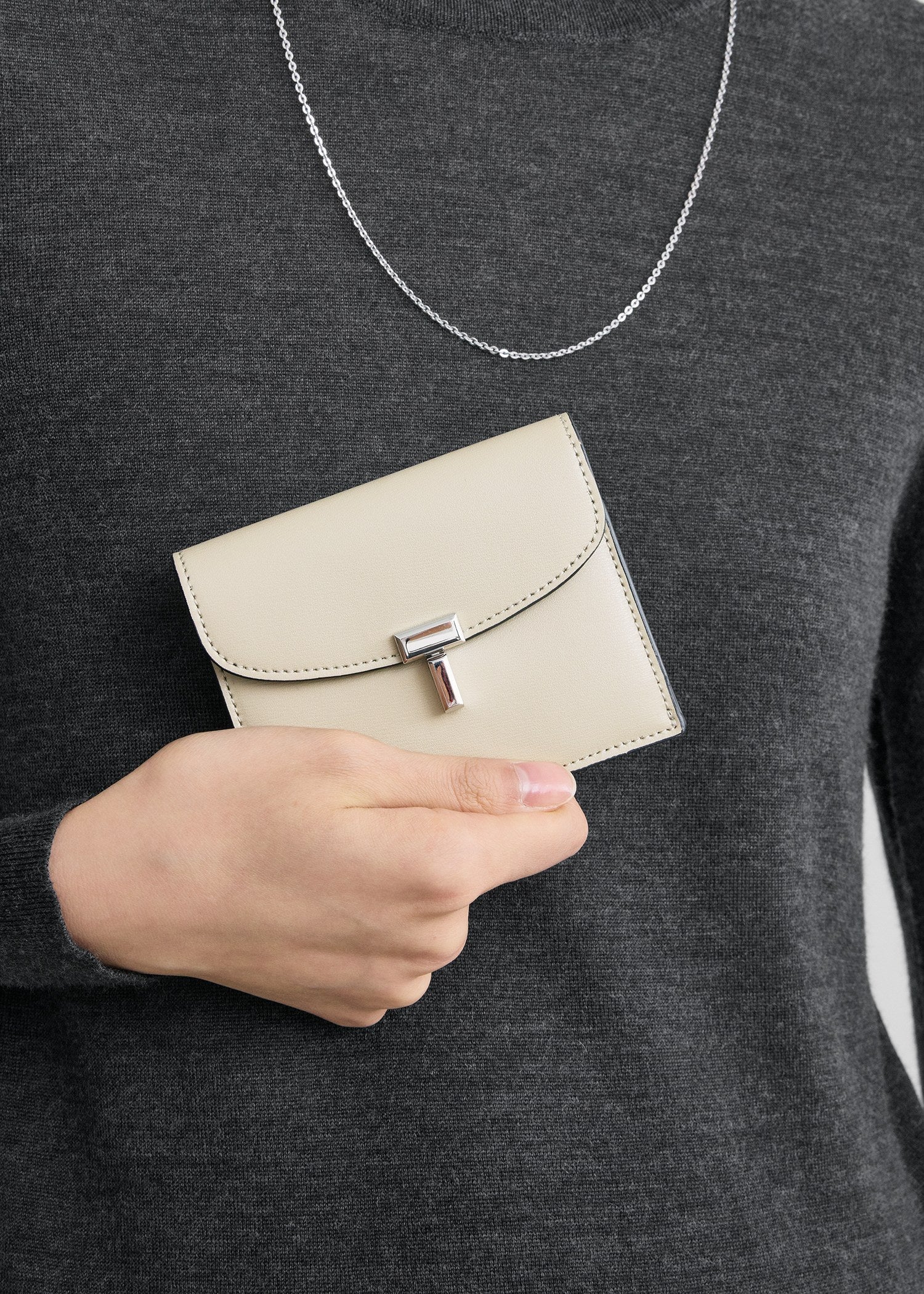 T-LOCK LEATHER CARDHOLDER