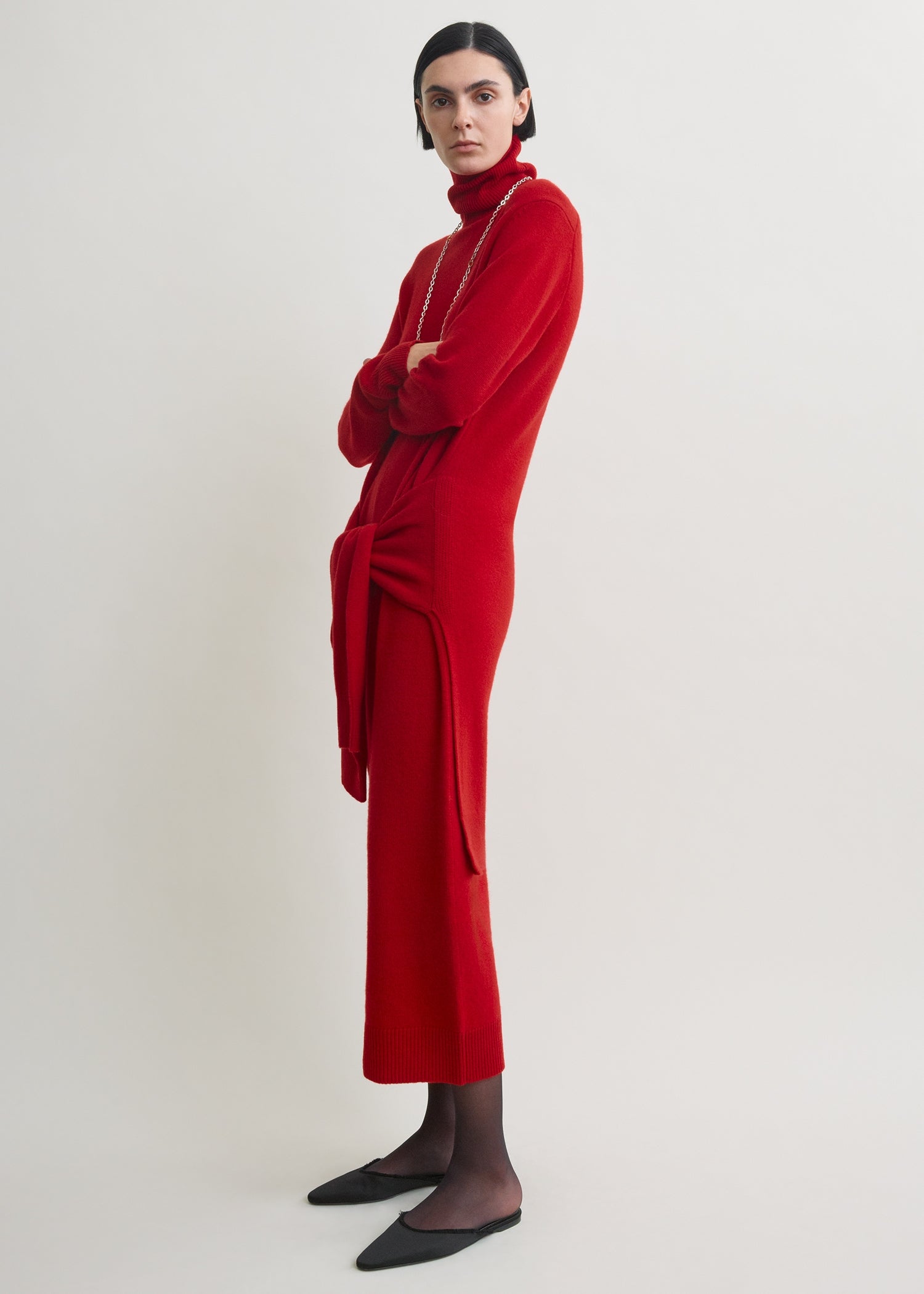 DOUBLE-SLEEVE TURTLENECK DRESS