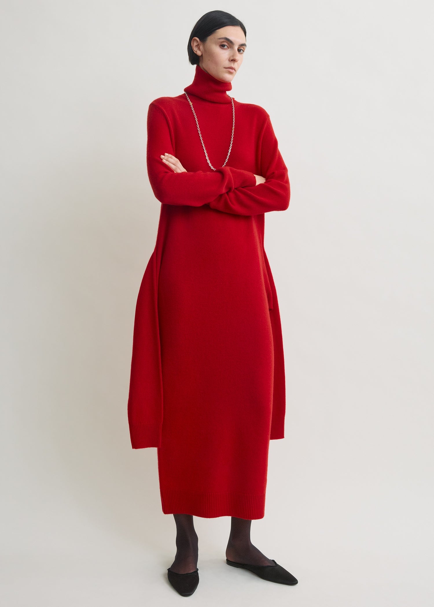 DOUBLE-SLEEVE TURTLENECK DRESS