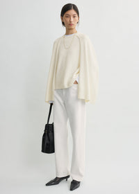 CREW CAPE KNIT
