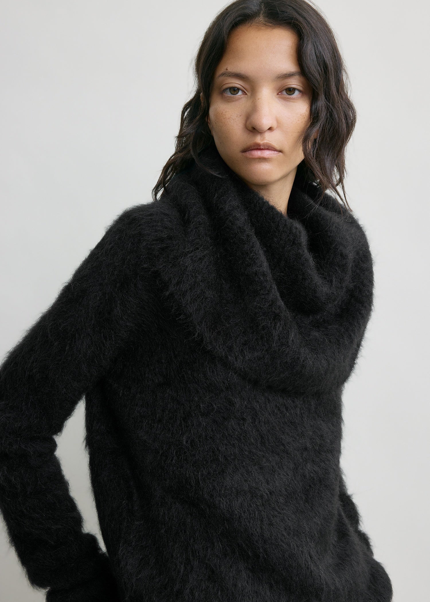 FUNNEL ALPACA-BLEND KNIT