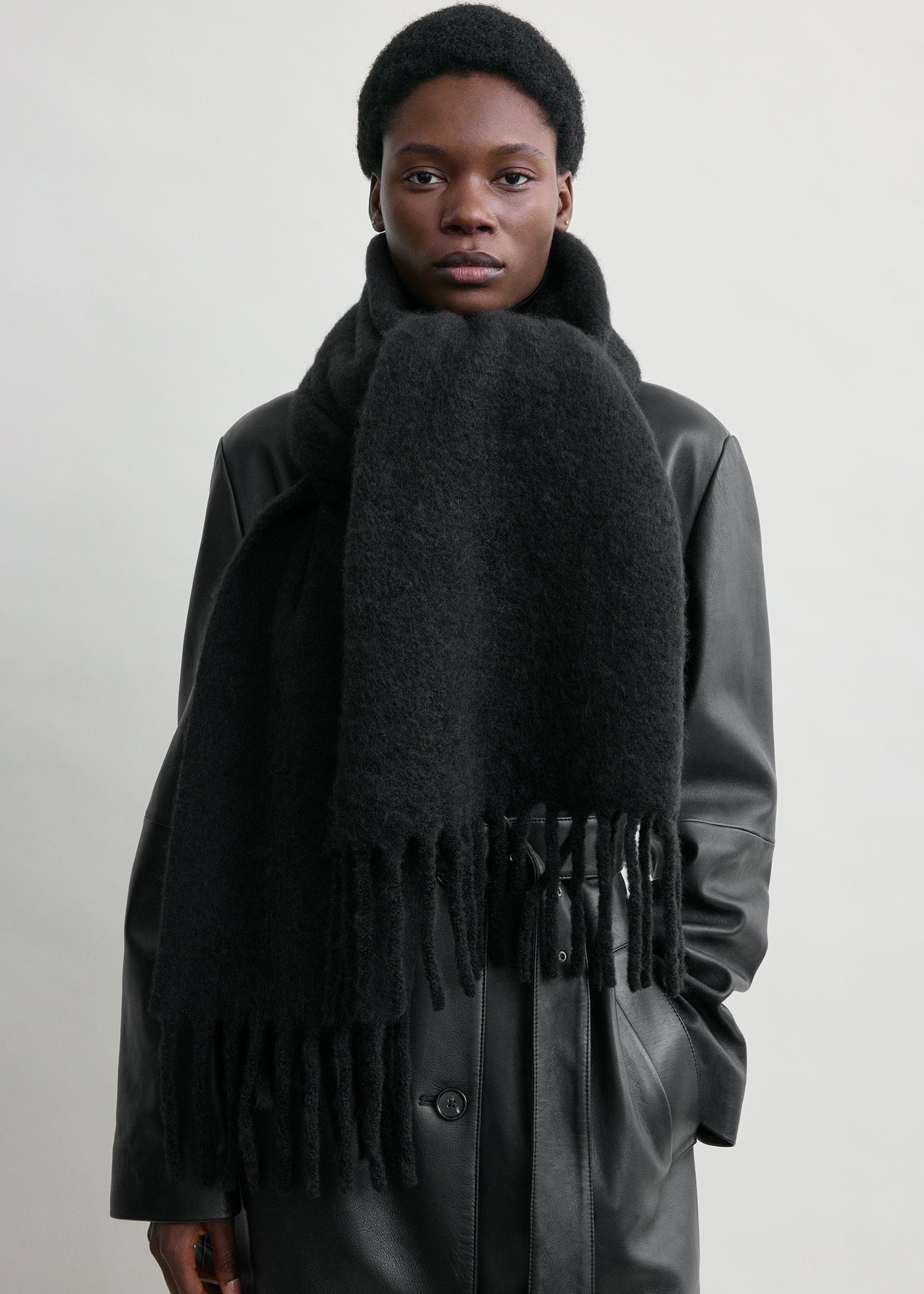FUZZY SCARF