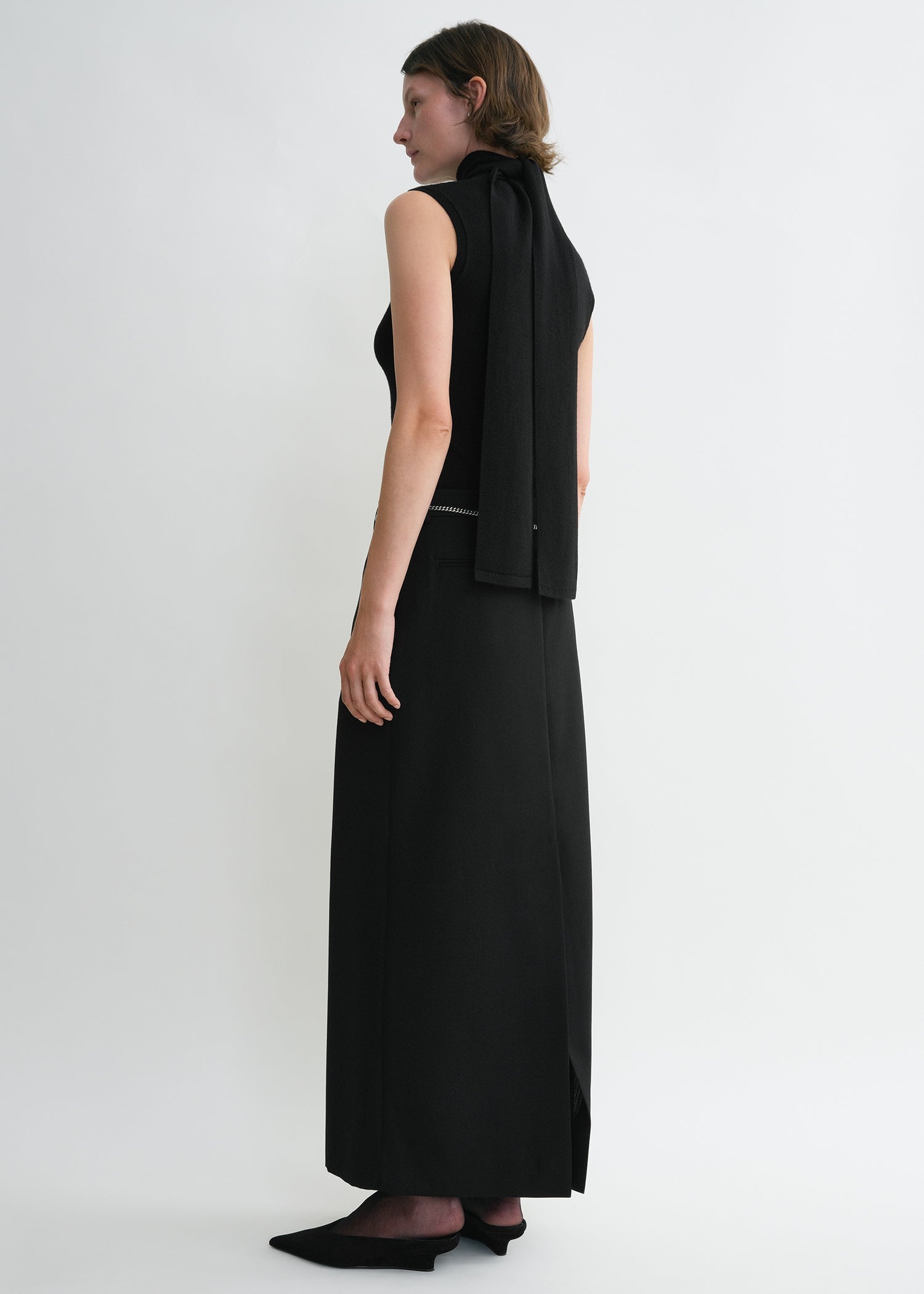 SLEEVELESS SCARF KNIT