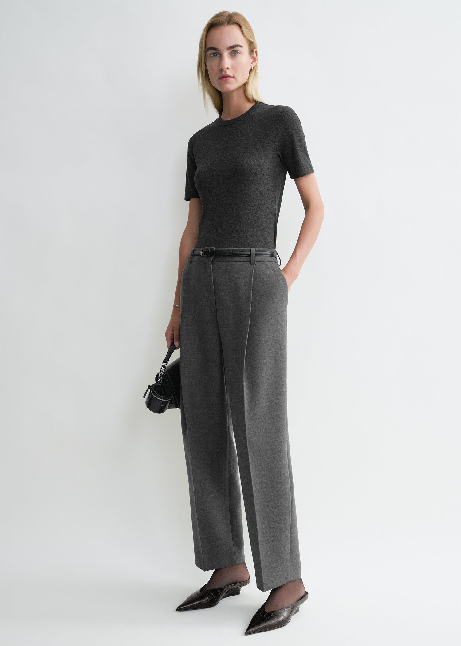 PLEATED STRAIGHT TROUSERS