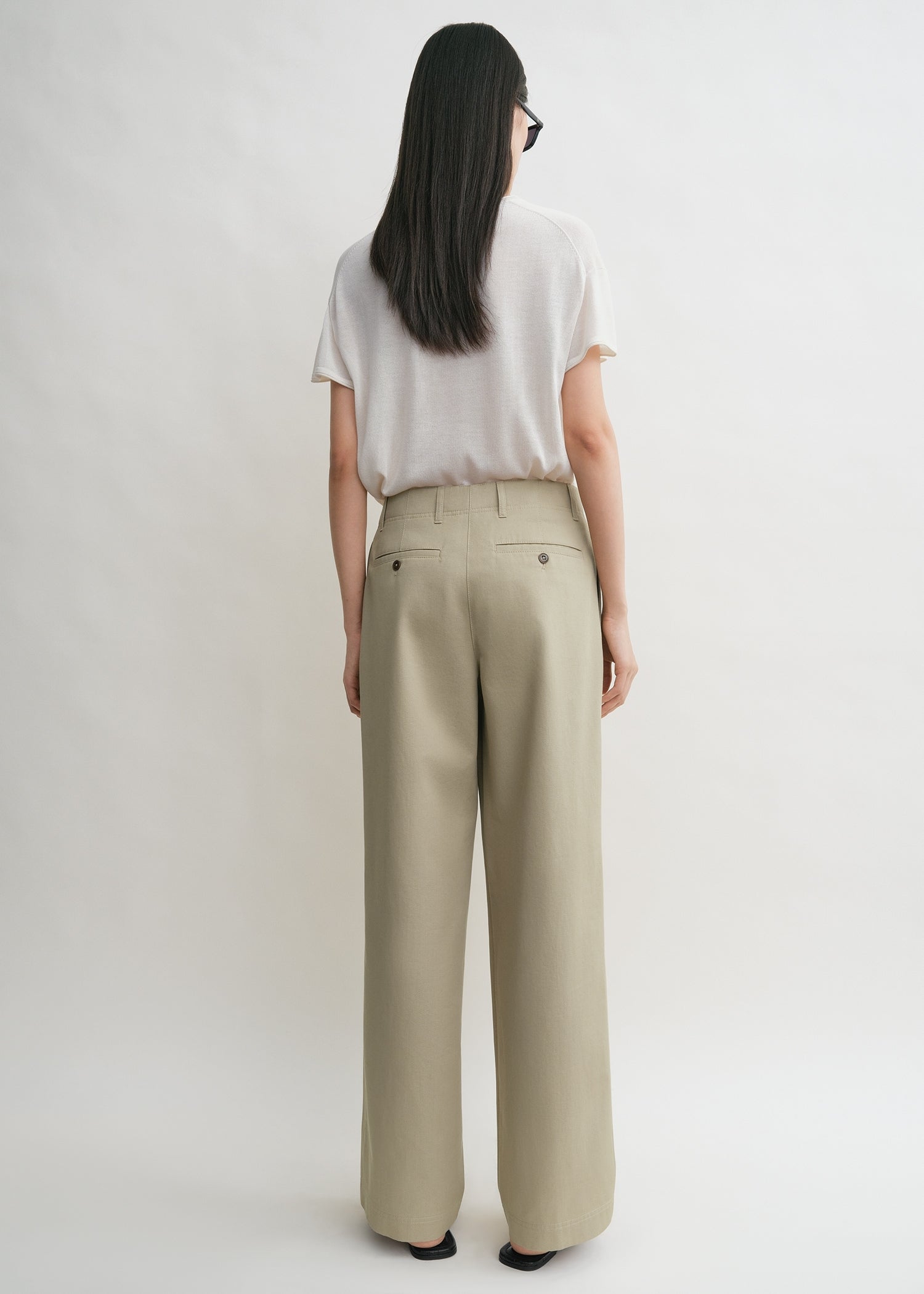 RELAXED CHINO TROUSERS