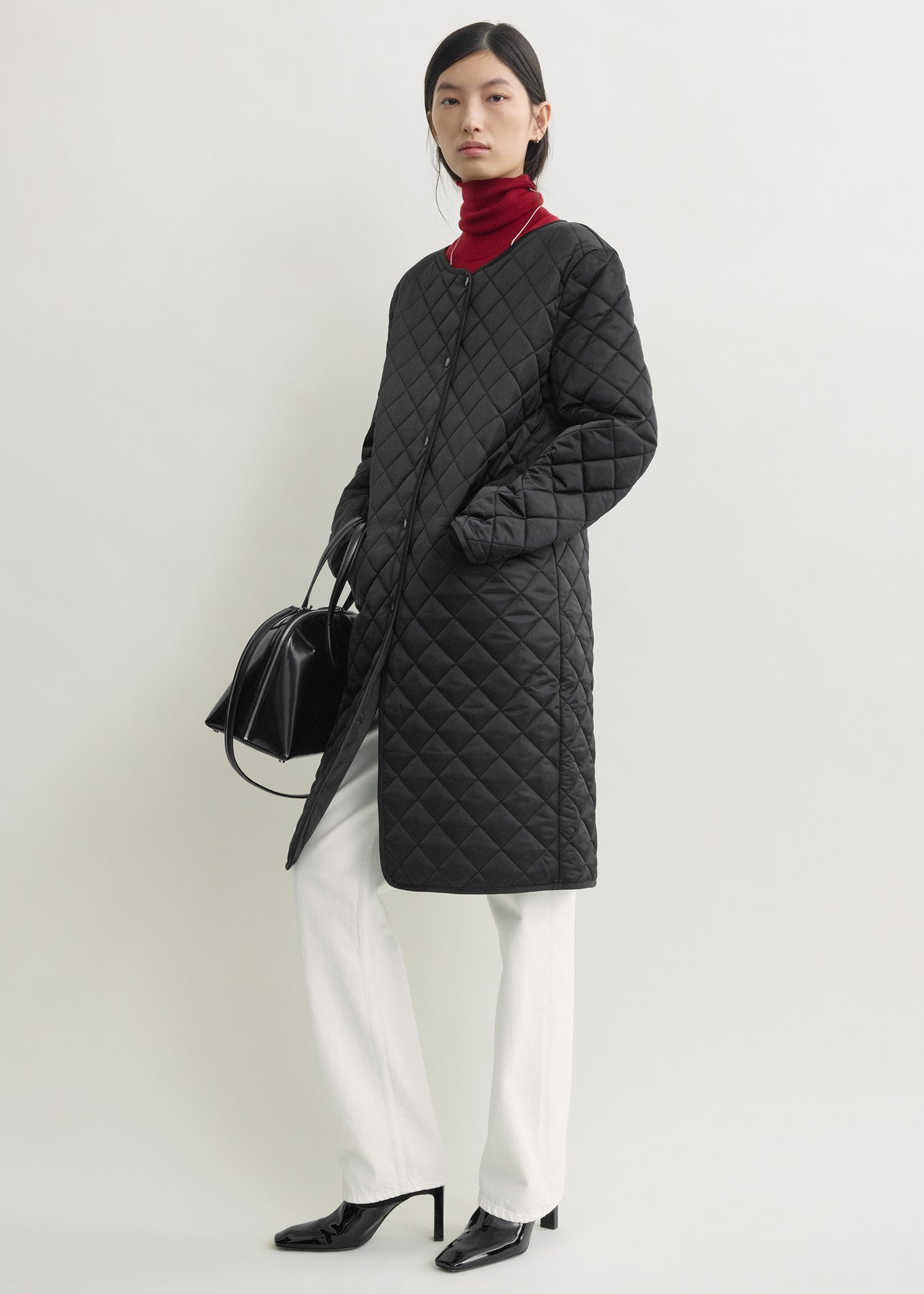 QUILTED COLLARLESS COAT
