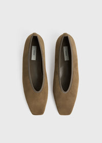MINIMALIST SUEDE BALLERINAS