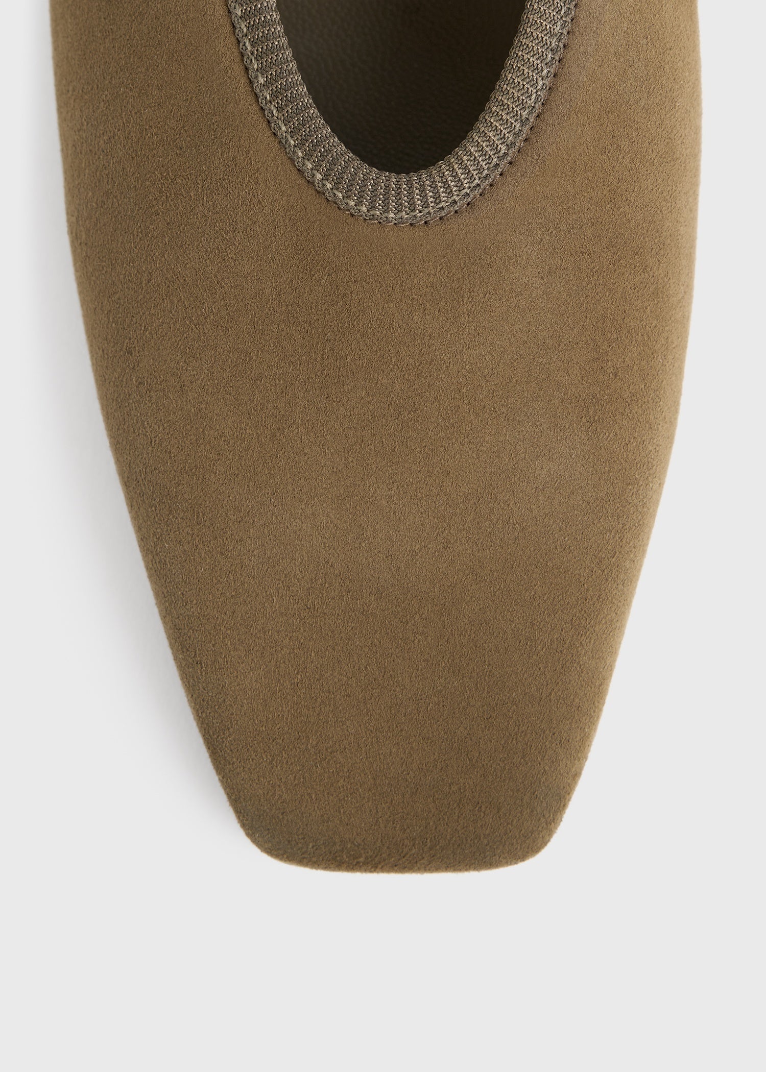 MINIMALIST SUEDE BALLERINAS