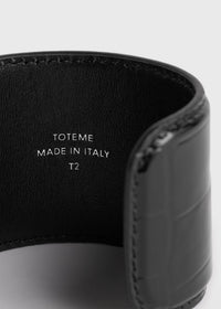 CROCO-EMBOSSED CUFF