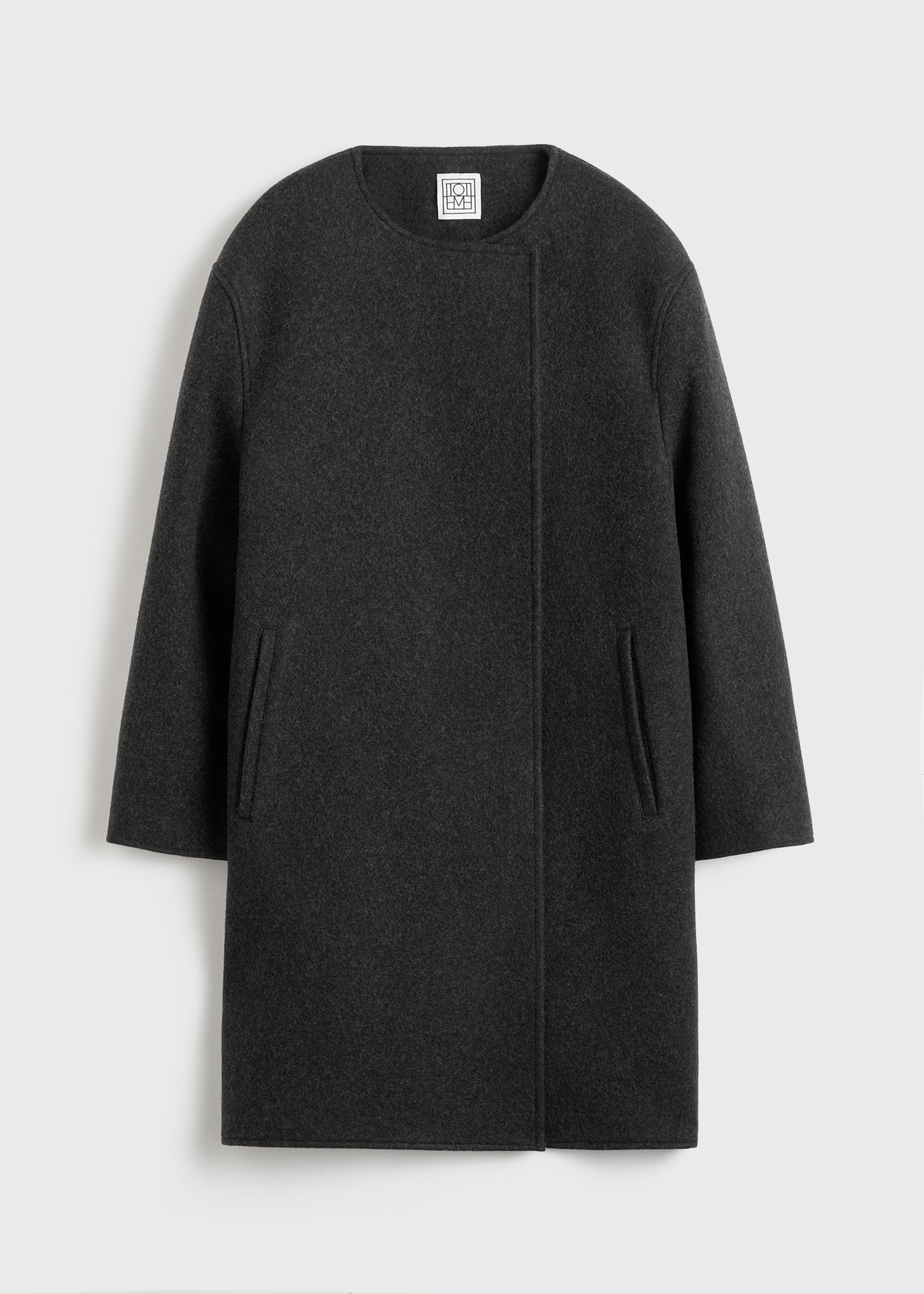 COLLARLESS FELT COAT