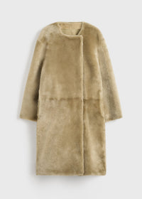 COLLARLESS SHEARLING COAT