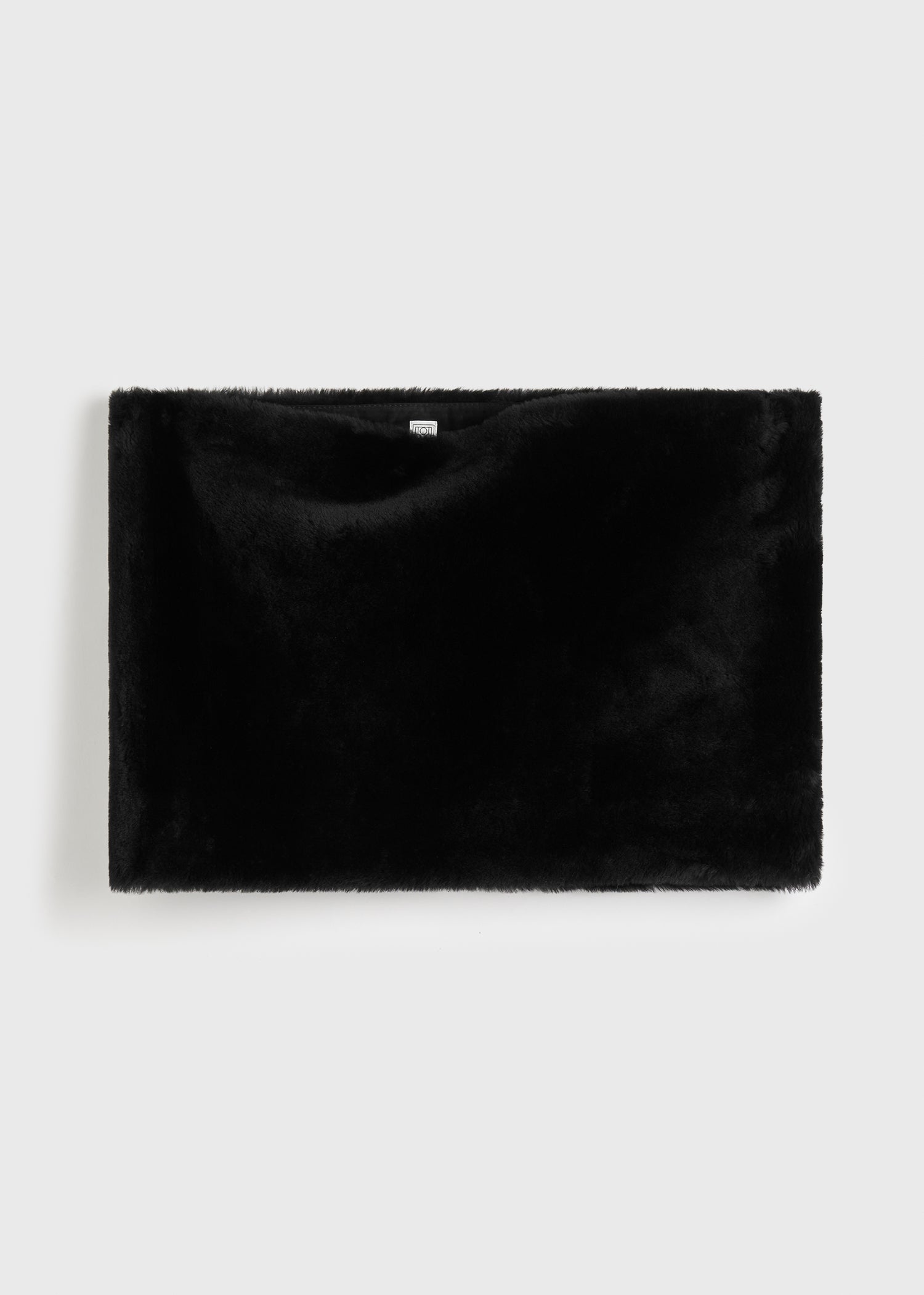 PLUSH SHEARLING MUFF