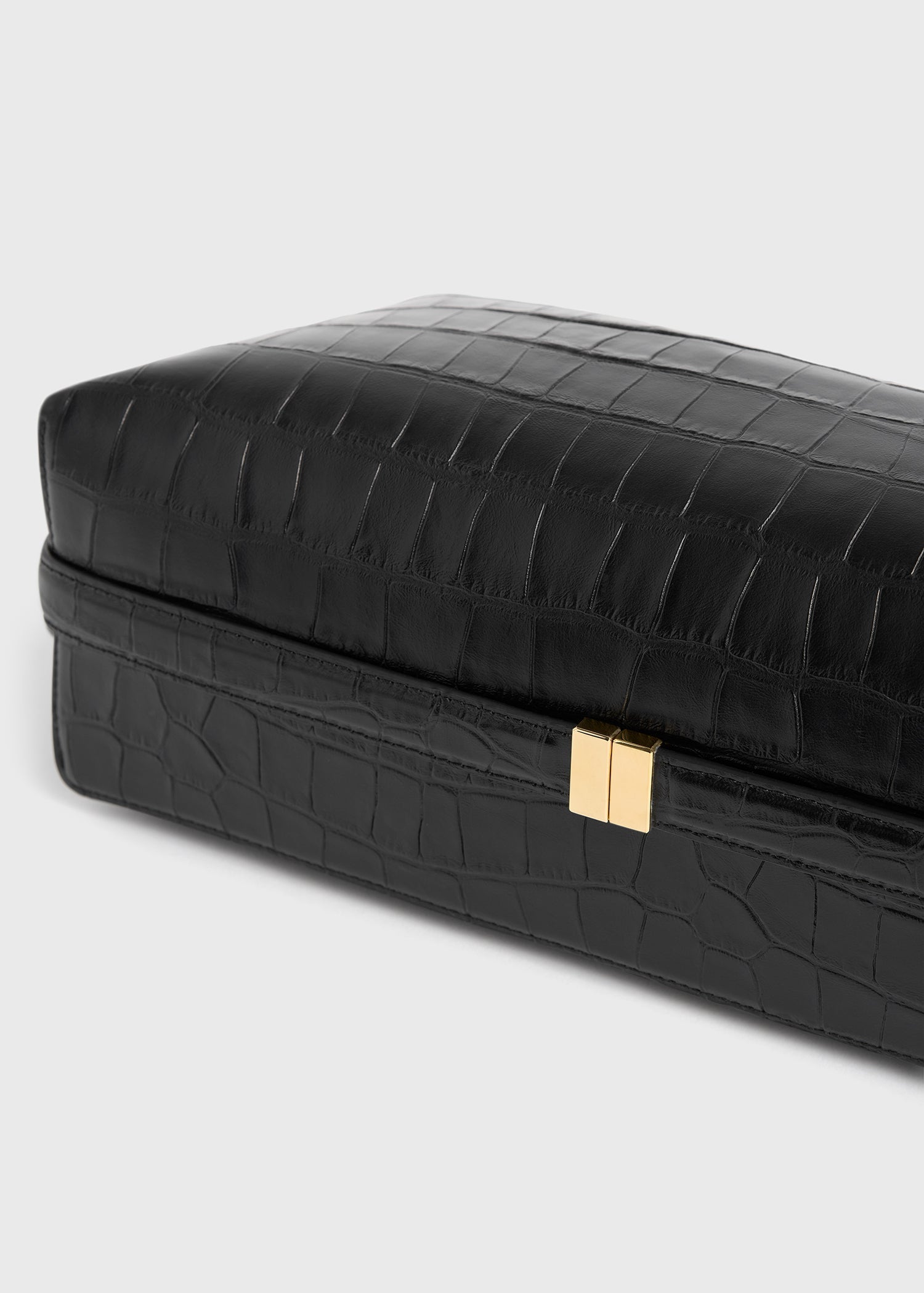 BELTED CROCO-EMBOSSED CLUTCH