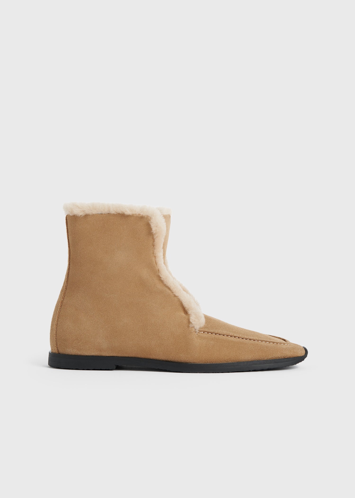 SHEARLING-EDGE WINTER BOOTS