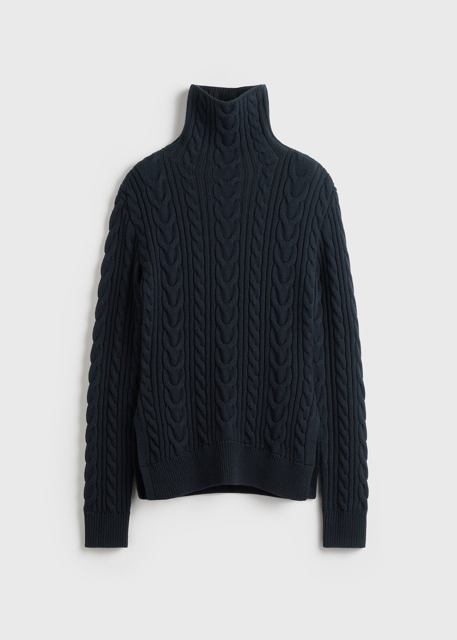 HIGH-NECK CABLE KNIT