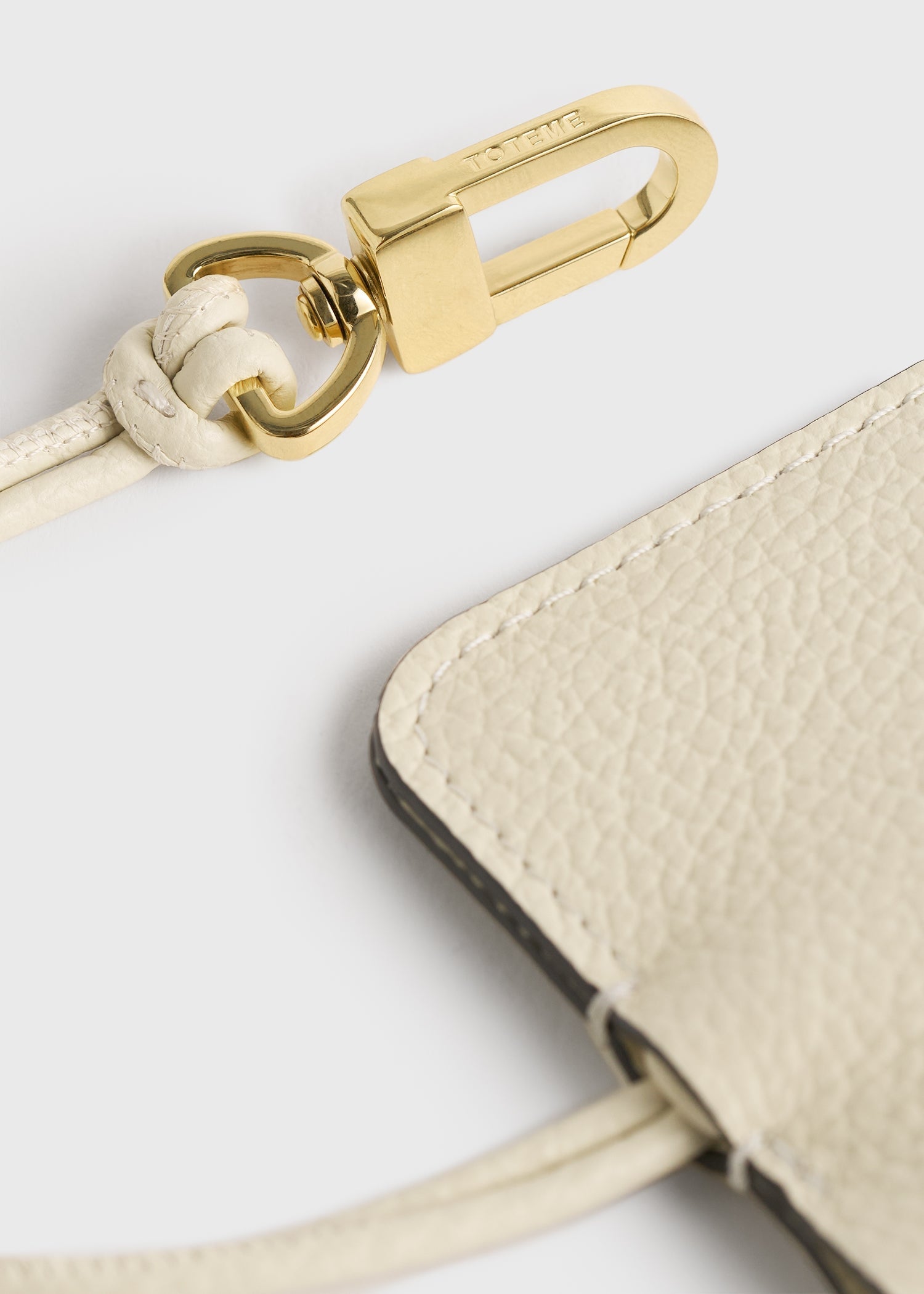GRAINED-LEATHER KEYRING