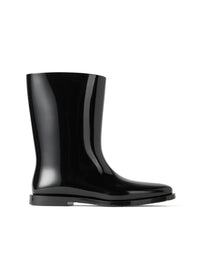 THE RAIN BOOT