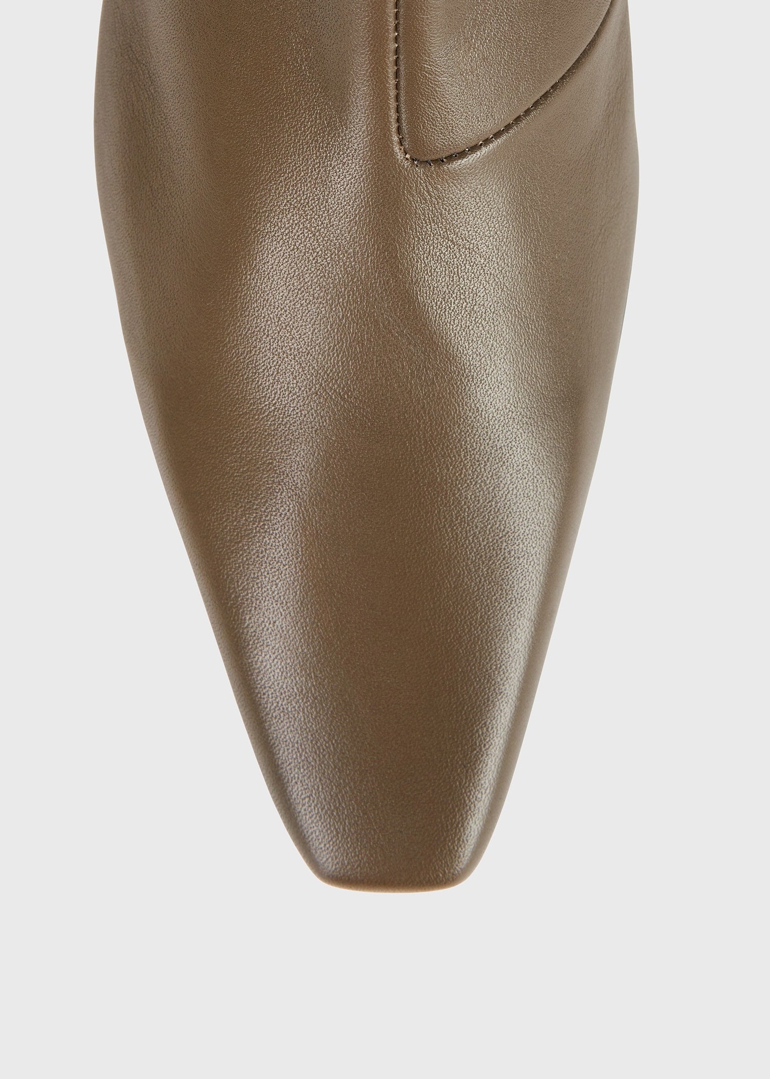 THE SLIM KNEE-HIGH BOOT