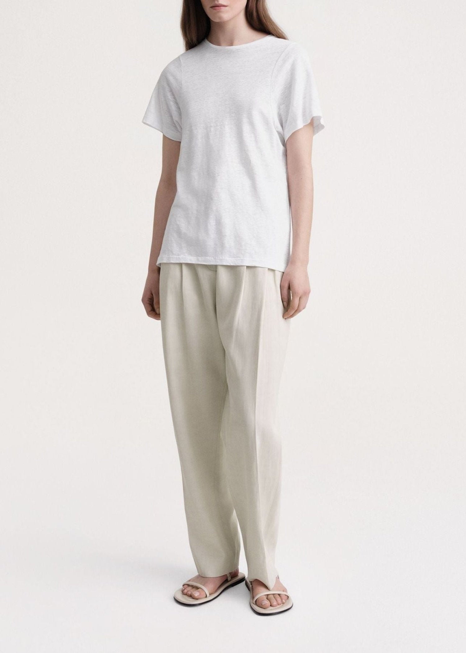 T-shirt en lin à coutures incurvées - White
