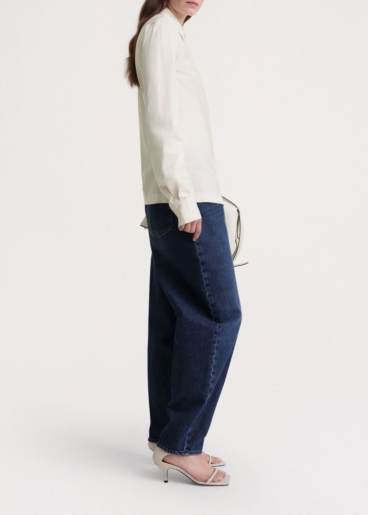 Casual shirt with pointed collar - Macadamia