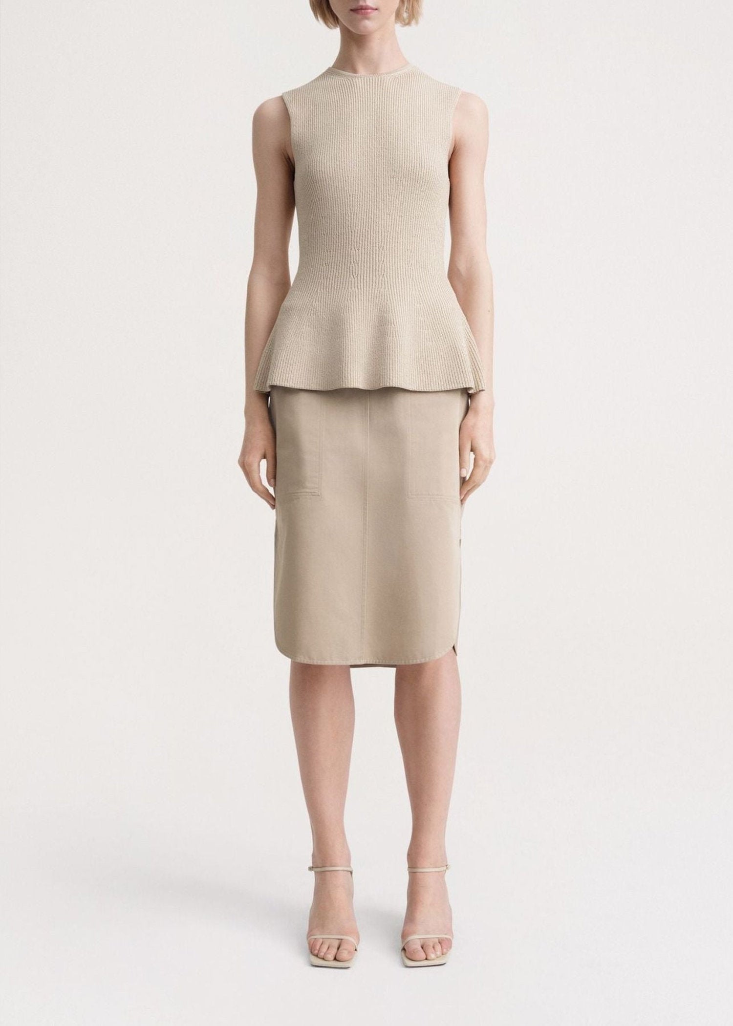 Slim-fitting sleeveless knit T-shirt - Beige