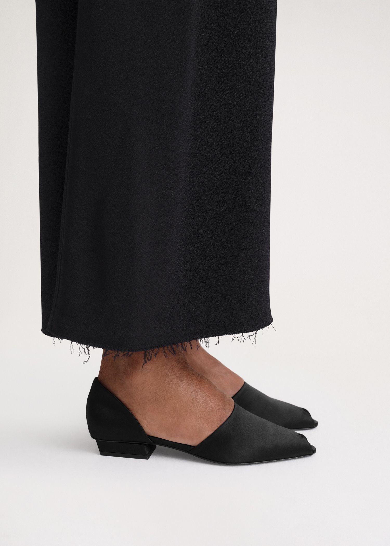 Open toe ballerina shoes - Black