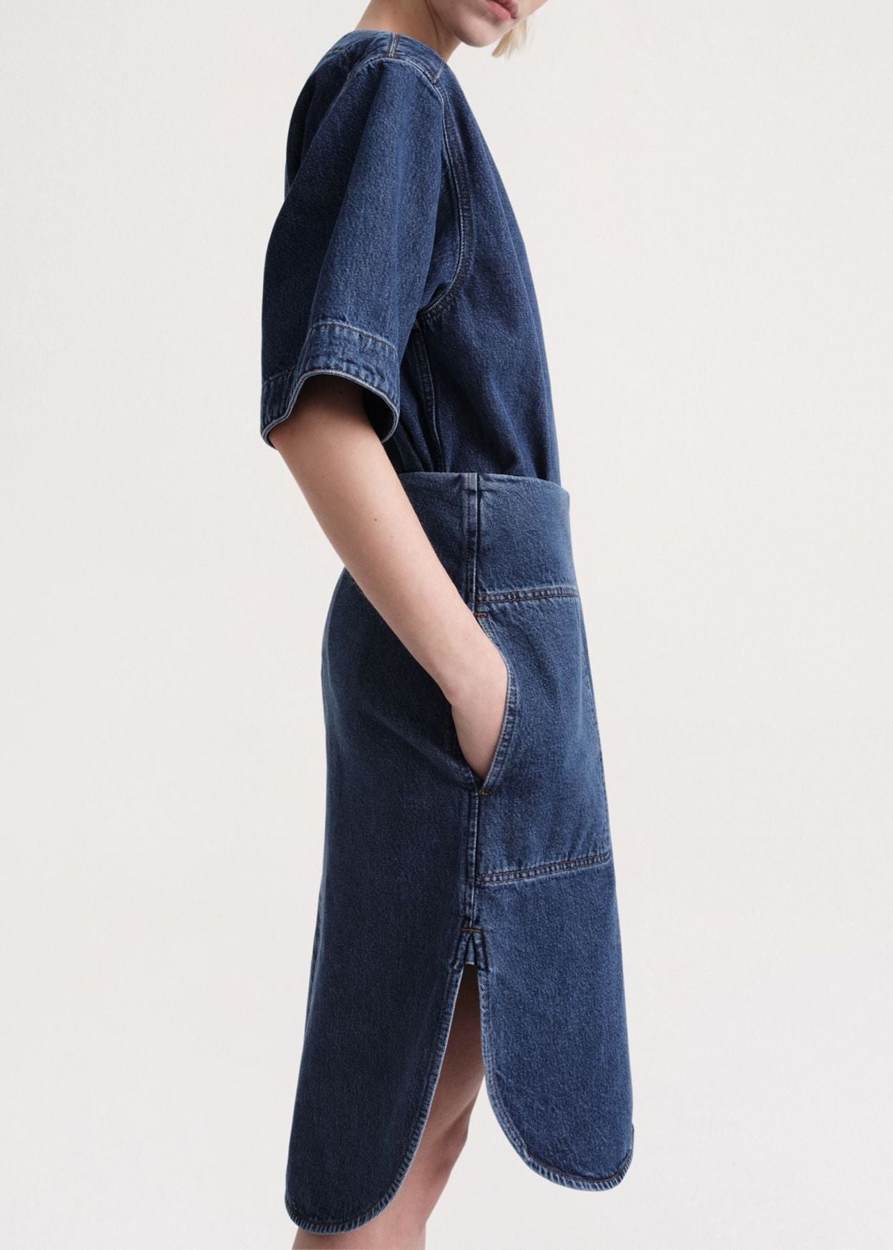 Denim midi skirt with curved hem - Dark Blue